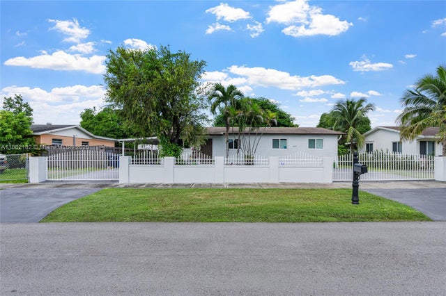 1 of 35 - 11831 Sw 182nd Ter, Miami, FL