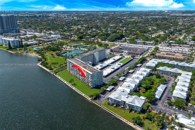 2 of 74 - 801 Lake Shore Dr 502, Lake Park, FL
