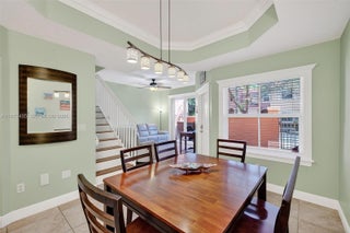 Photo of Listing #A11873495