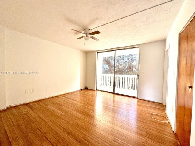 1 of 22 - 1475 Ne 125th Ter 404b, North Miami, FL