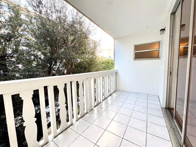 4 of 22 - 1475 Ne 125th Ter 404b, North Miami, FL