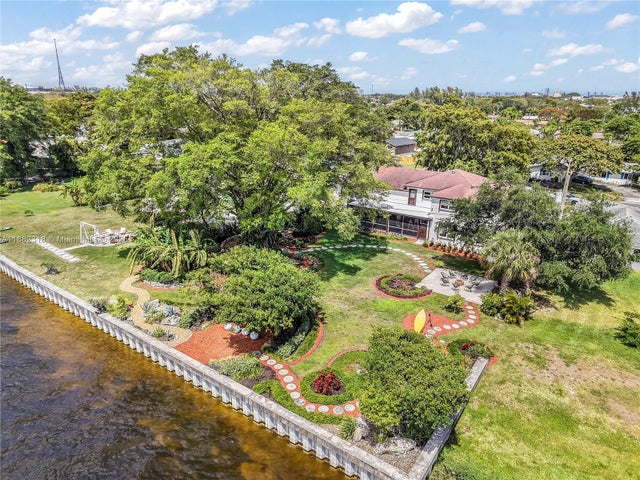 3 of 69 - 1524 39th St, West Palm Beach, FL