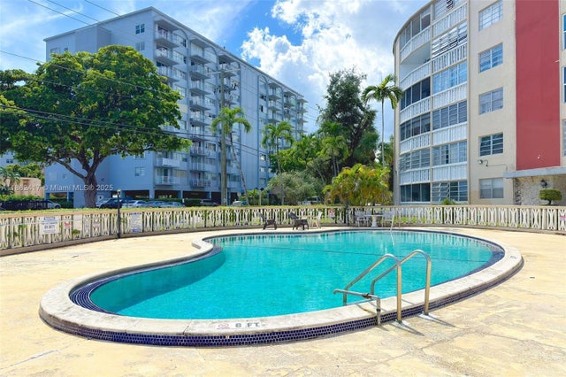 2 of 16 - 1475 Ne 125th Ter 408h, North Miami, FL