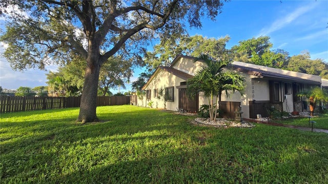 1 of 37 - 9600 Nw 15th Ct, Pembroke Pines, FL