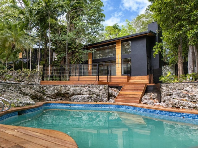 1 of 100 - 6525 Sw 133, Pinecrest, FL