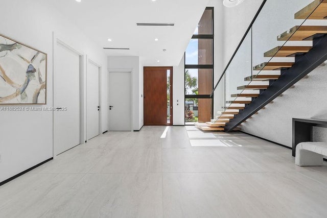 5 of 63 - 1132 Se 6th Ter, Fort Lauderdale, FL