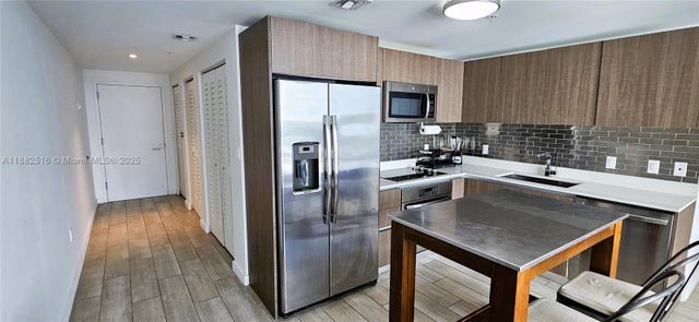 5 of 36 - 1600 Sw 1st Ave 1106, Miami, FL