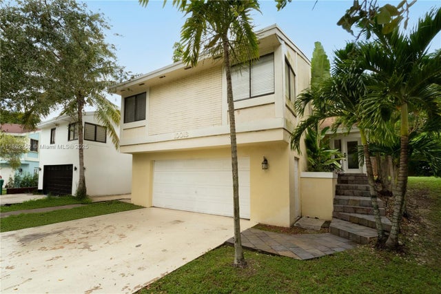 1 of 48 - 10013 Sw 218th St, Cutler Bay, FL