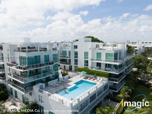 720 Ne 62nd St 402, Miami