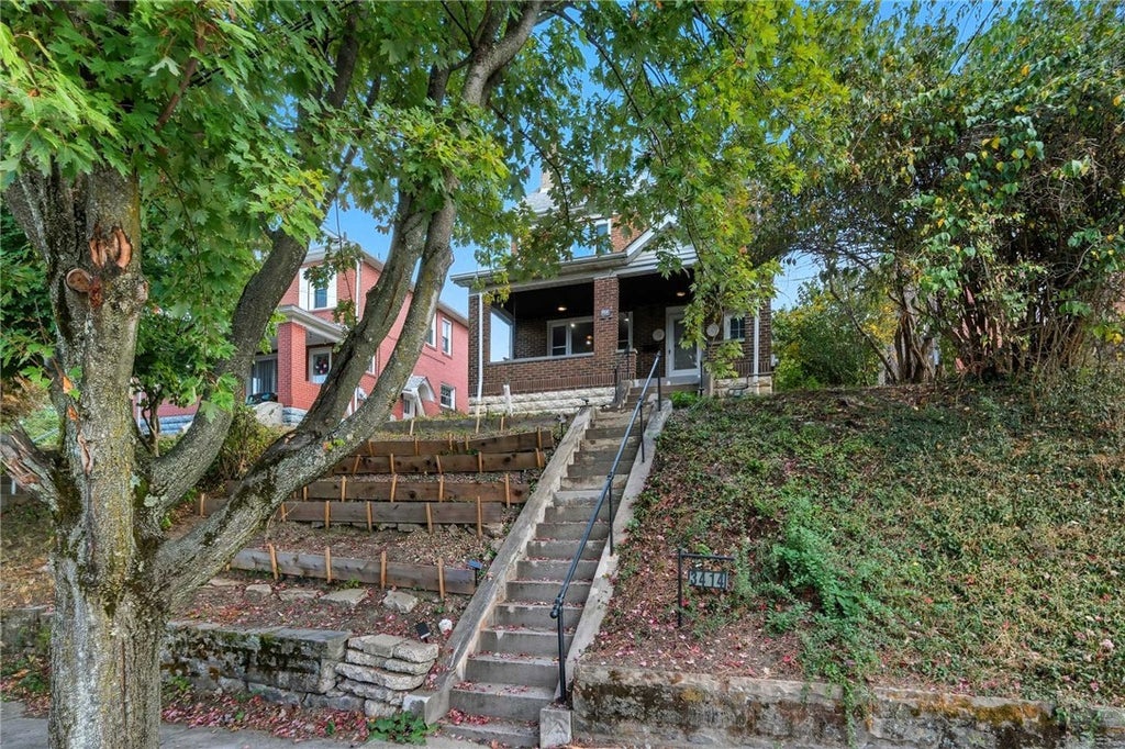 3414 Portola Avenue, Observatory Hill