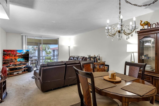 2 of 20 - 400 Se 10th St 308, Deerfield Beach, FL