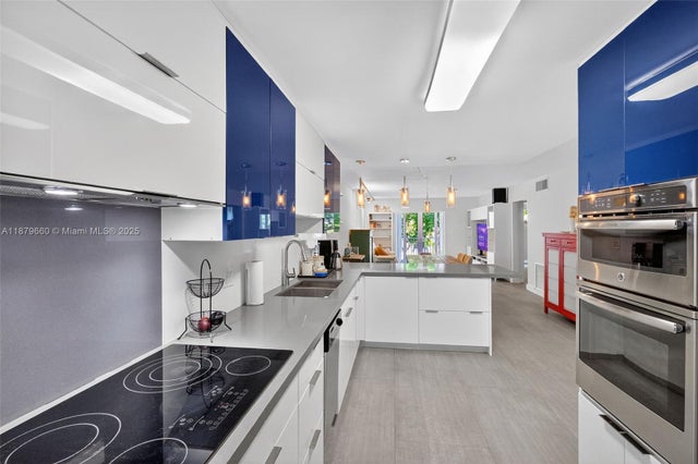 5 of 21 - 240 Galen Dr 207, Key Biscayne, FL