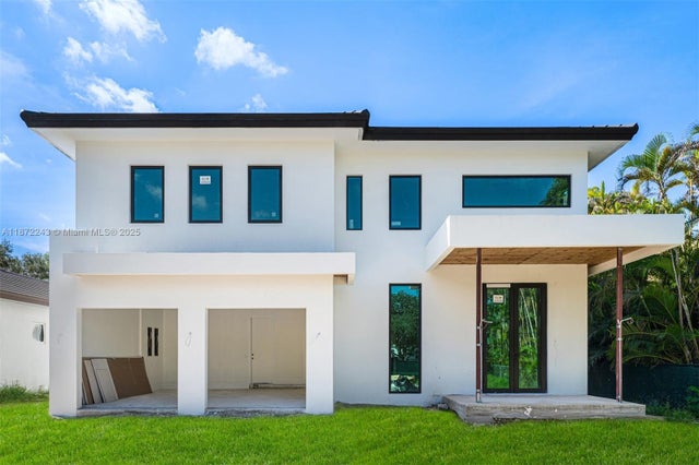 1 of 22 - 8620 Sw 112 St, Miami, FL