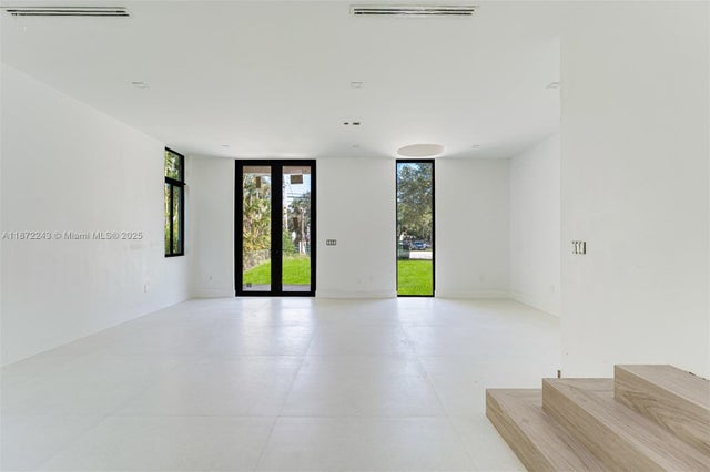 2 of 22 - 8620 Sw 112 St, Miami, FL
