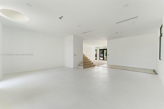 3 of 22 - 8620 Sw 112 St, Miami, FL