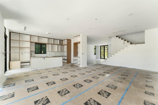 5 of 22 - 8620 Sw 112 St, Miami, FL