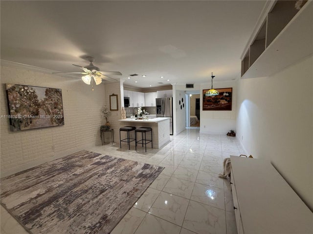2 of 27 - 8851 Sunrise Lakes Blvd 203, Sunrise, FL