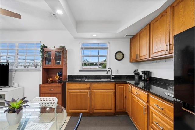 1 of 17 - 30 Sw 11th Ave 4, Miami, FL