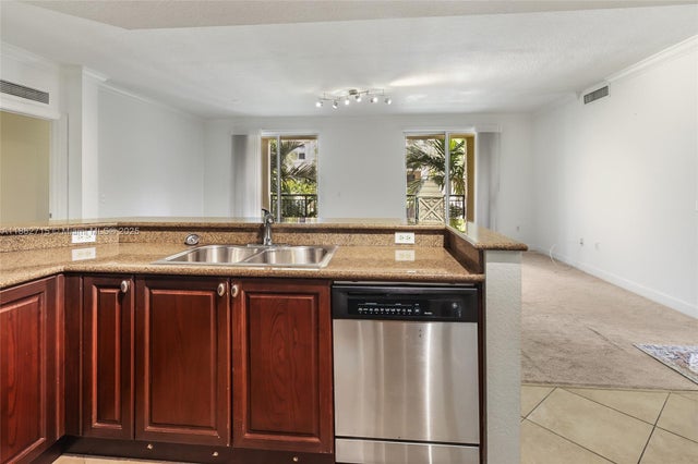 3 of 25 - 4 Renaissance Way 303, Boynton Beach, FL