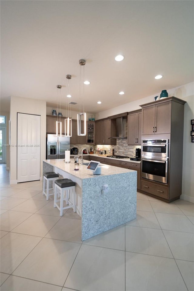 2 of 23 - 7315 Estero Dr, Lake Worth, FL