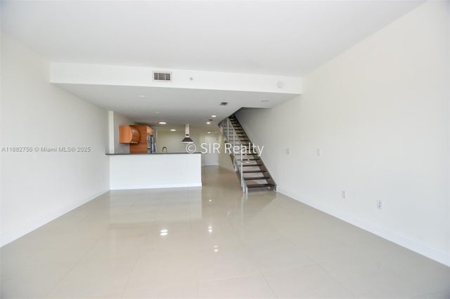 5 of 37 - 2950 Ne 188th St 336, Aventura, FL