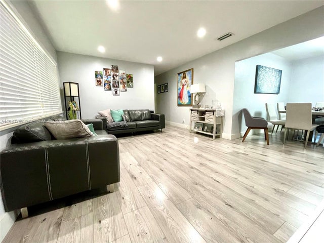 3 of 68 - 3860 Nw 59th Ave, Virginia Gardens, FL