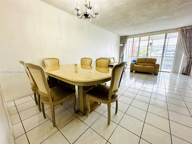 4 of 39 - 1690 Ne 191st St 305-1, Miami, FL