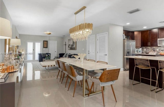 4 of 24 - 284 Ne 116th St, Miami, FL