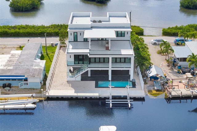 1 of 72 - 141 Grassy Rd, Key Largo, FL