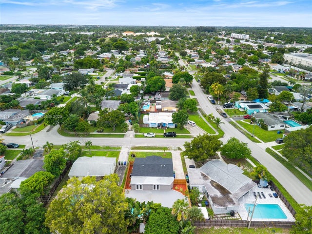3 of 31 - 1410 Sw 34th Ter, Fort Lauderdale, FL