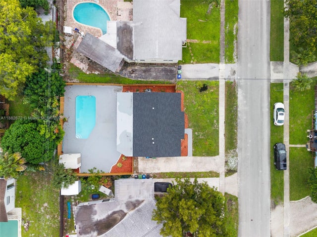 5 of 31 - 1410 Sw 34th Ter, Fort Lauderdale, FL