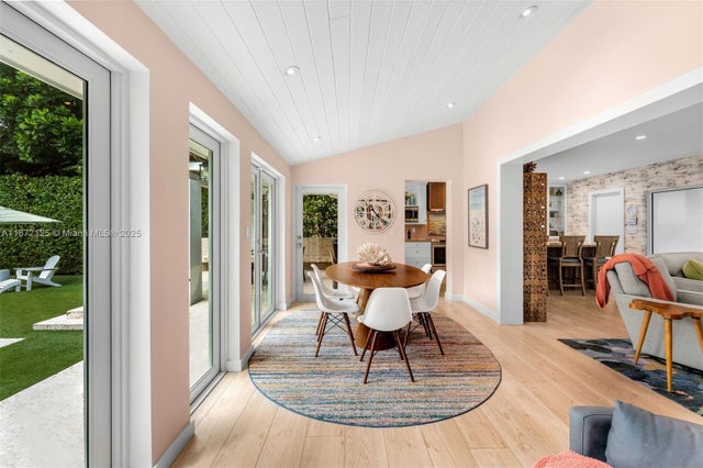 3 of 19 - 1232 Manati Ave, Coral Gables, FL