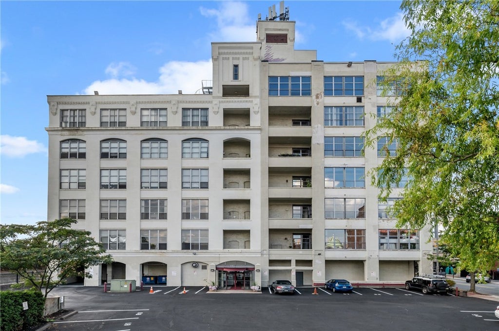 5850 Centre Avenue 213, Shadyside