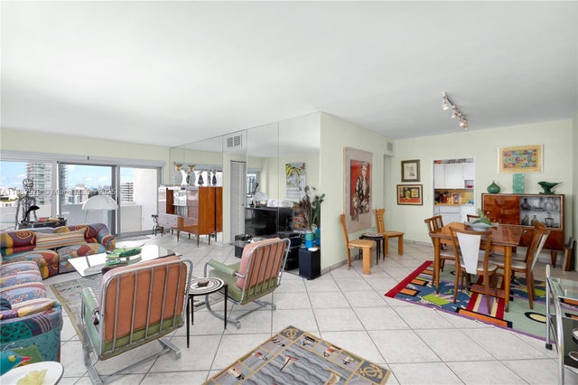 2 of 42 - 3 Island Ave 15c, Miami Beach, FL