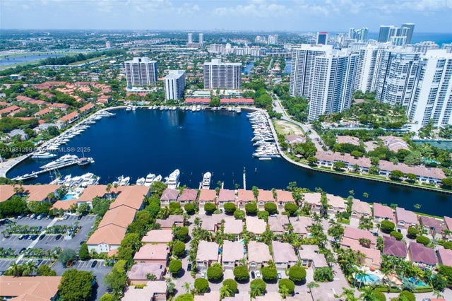 2 of 8 - 3710 Ne 208th Ter, Aventura, FL