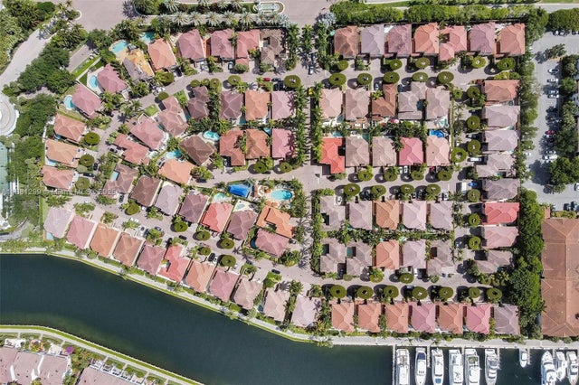 3 of 8 - 3710 Ne 208th Ter, Aventura, FL