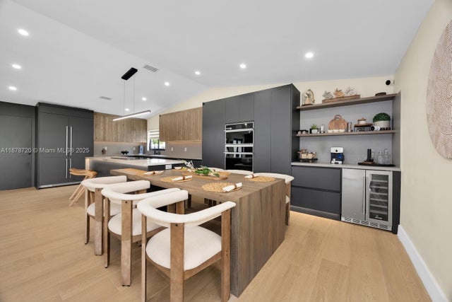 10448 Sw 23rd St, Miami