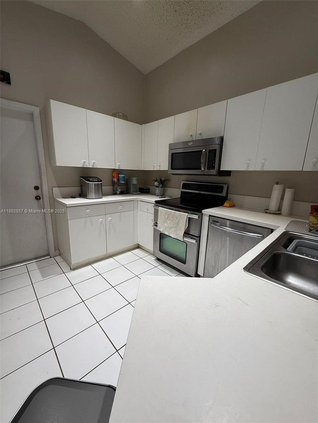 3 of 5 - 1316 Majesty Ter, Weston, FL