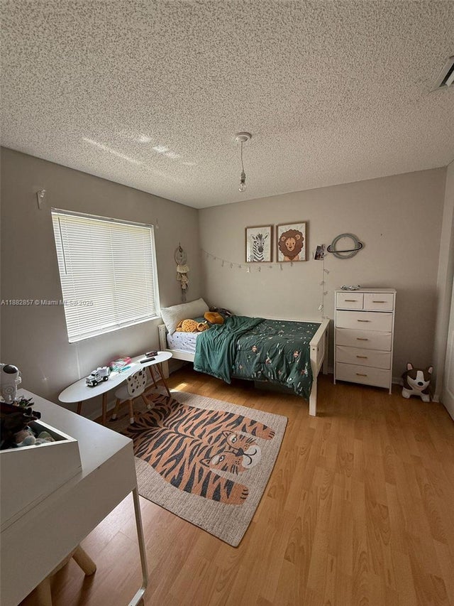 4 of 5 - 1316 Majesty Ter, Weston, FL