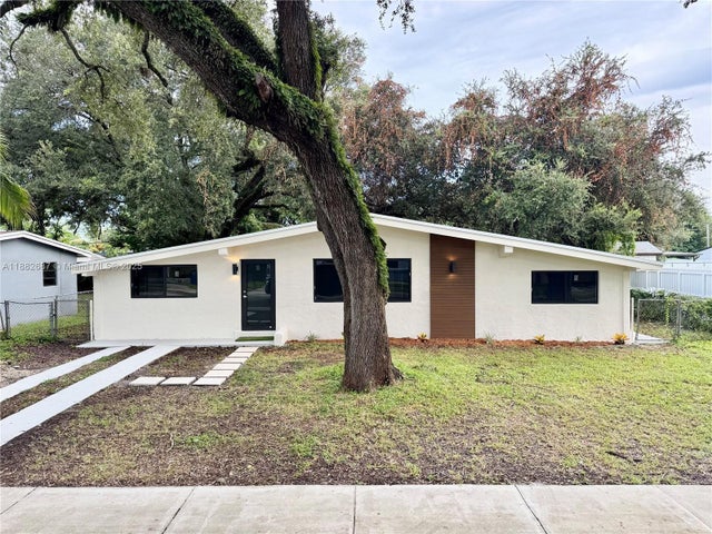1 of 31 - 3101 Nw 164th Ter, Miami Gardens, FL