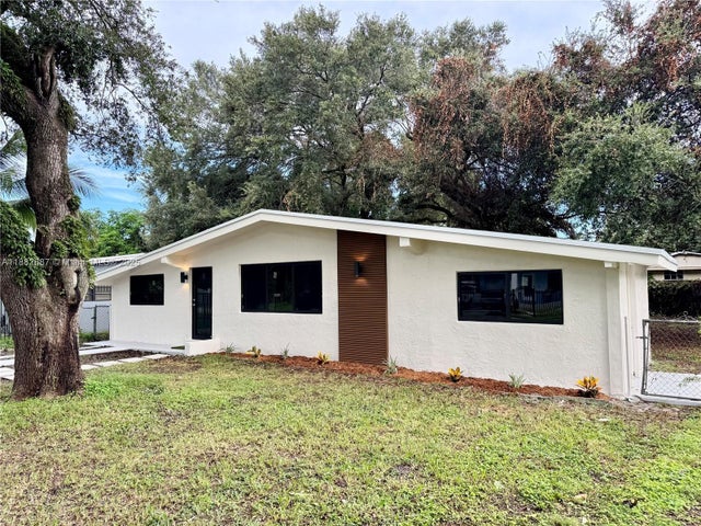5 of 31 - 3101 Nw 164th Ter, Miami Gardens, FL