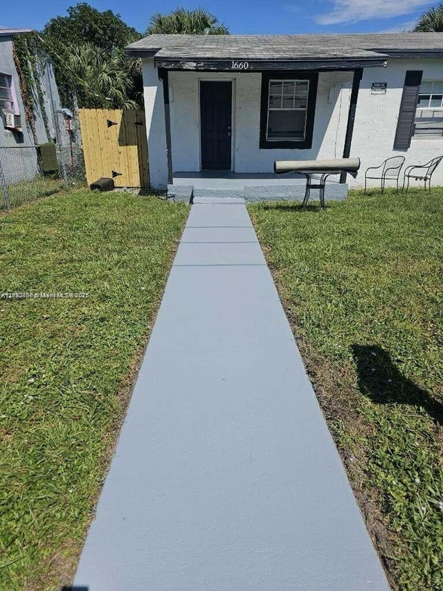 3 of 7 - N/A, Riviera Beach, FL