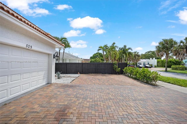 4 of 39 - 529 El Prado, West Palm Beach, FL