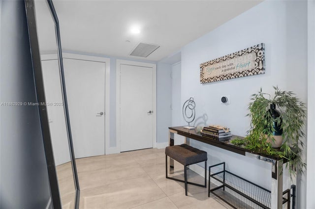 4 of 51 - 500 Brickell Ave 1701, Miami, FL