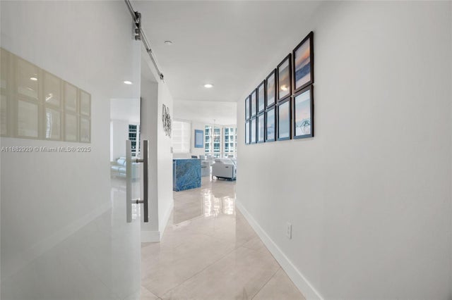 5 of 51 - 500 Brickell Ave 1701, Miami, FL