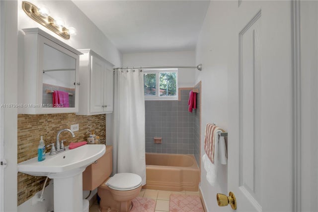 5 of 33 - 18700 Belmont Dr, Cutler Bay, FL