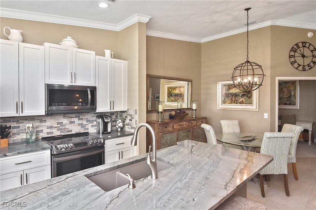 10255 Bismark Palm Way 1323, Fort Myers