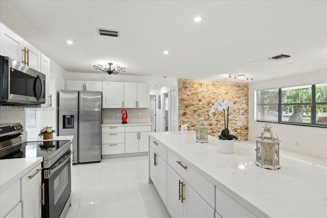 1 of 50 - 9207 Sw 49th Pl, Cooper City, FL