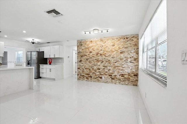5 of 50 - 9207 Sw 49th Pl, Cooper City, FL
