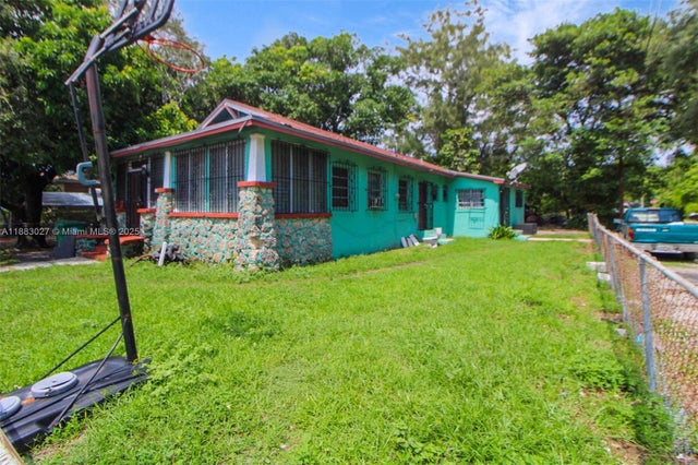 5 of 9 - 105 Nw 58th St, Miami, FL